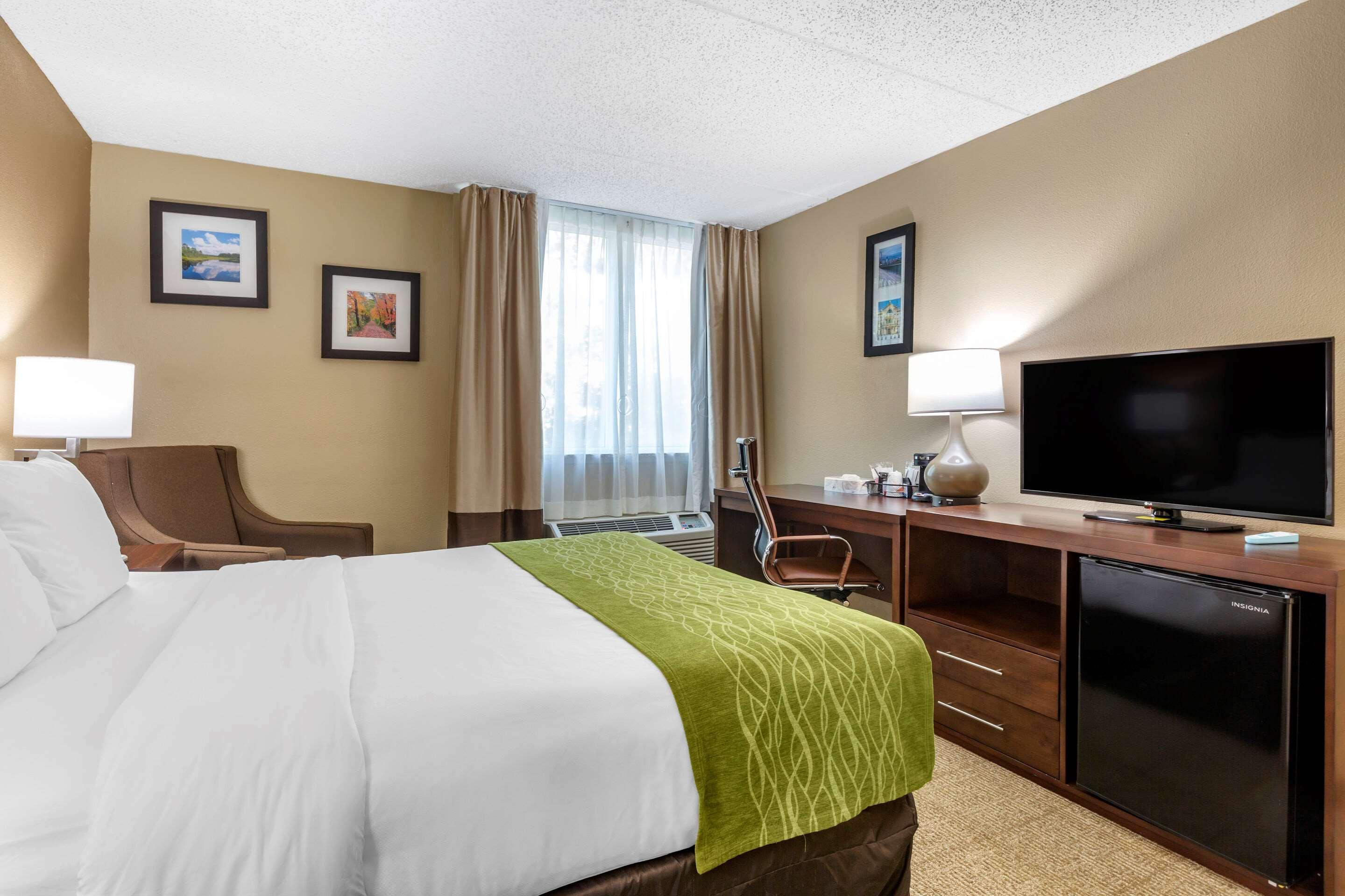 Comfort Inn Edison - New Brunswick Eksteriør bilde