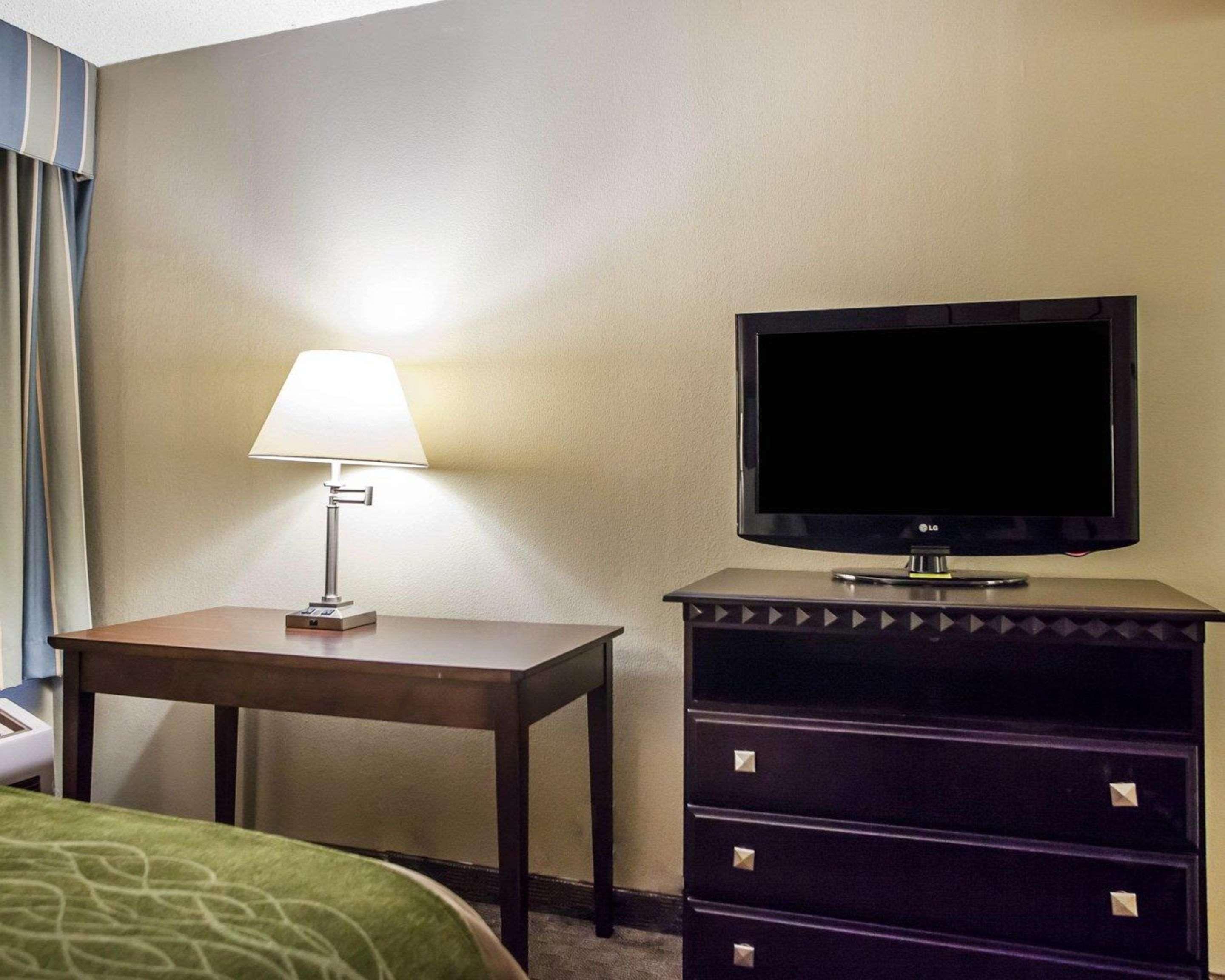 Comfort Inn Edison - New Brunswick Eksteriør bilde