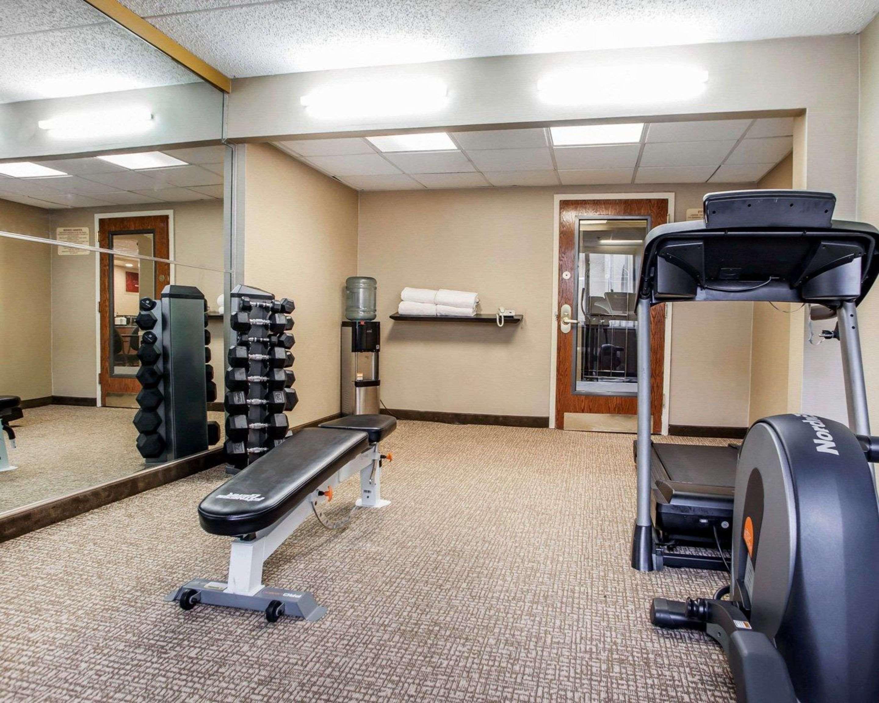 Comfort Inn Edison - New Brunswick Eksteriør bilde